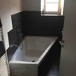 Lichtdurchflutete 65m2 Einliegerwohnung Mit Grosser Suedterrasse Und Komfort-bad Апартаменты Gutenzell-Hurbel
