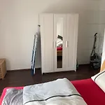 Lichtdurchflutete 65m2 Einliegerwohnung Mit Grosser Suedterrasse Und Komfort-bad Апартаменты Gutenzell-Hurbel