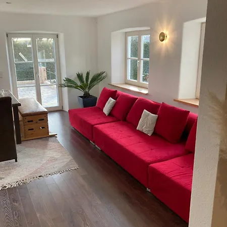 Appartement Lichtdurchflutete 65m2 Einliegerwohnung Mit Grosser Suedterrasse Und Komfort-bad *